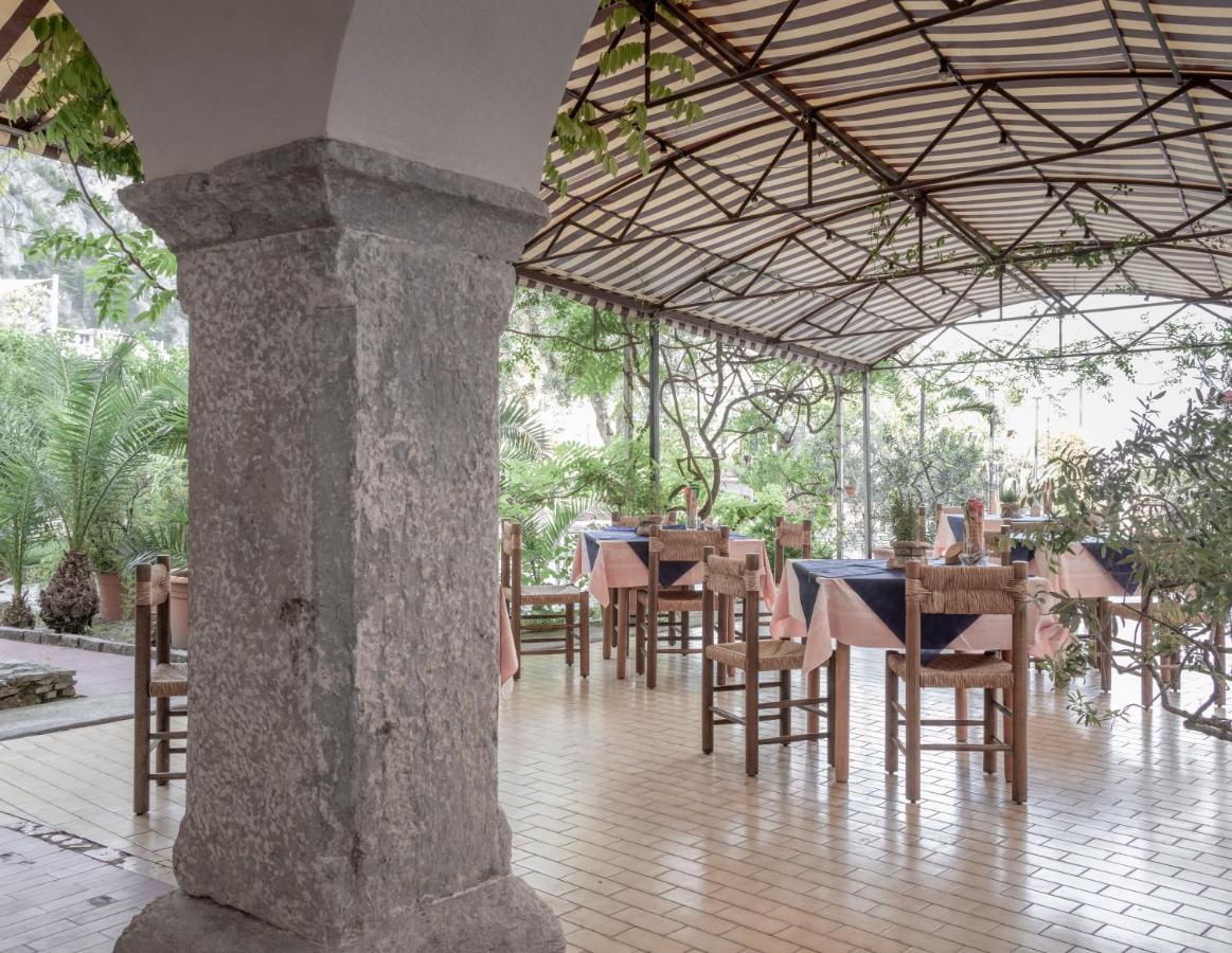 Albergo Bellavista Limone sul Garda Exteriör bild