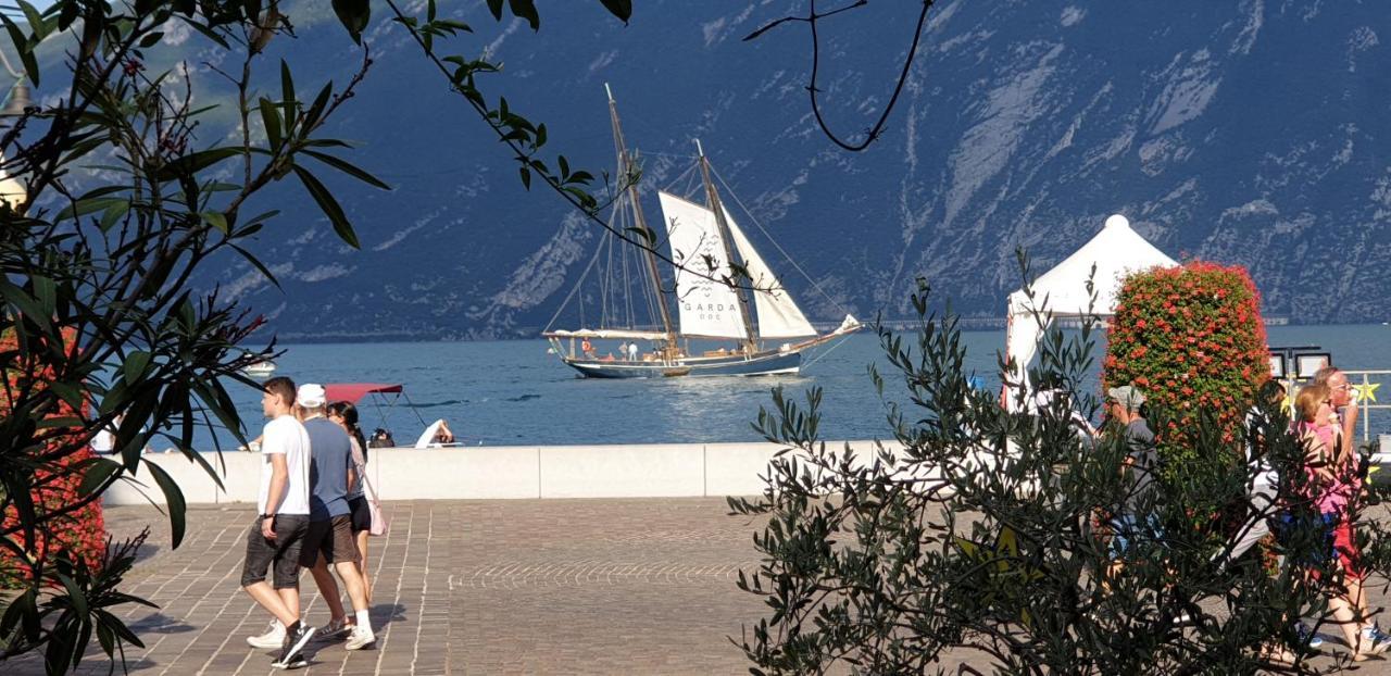 Albergo Bellavista Limone sul Garda Exteriör bild